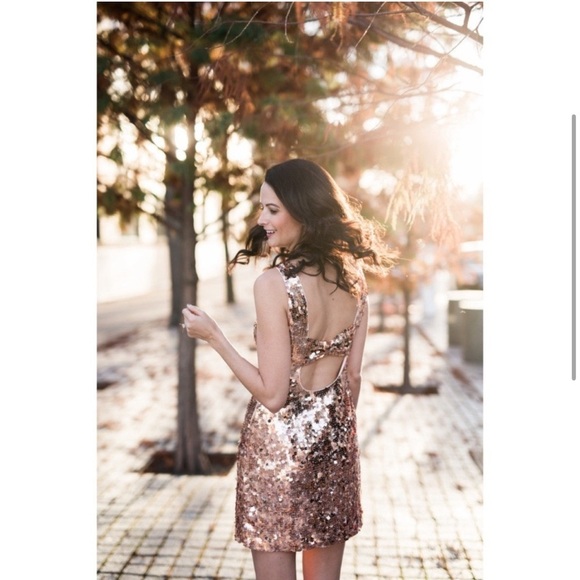 Kate Spade Rose Gold Sequin Bow Cutout Back Sleeveless Mini Dress Size 8 - Picture 2 of 16